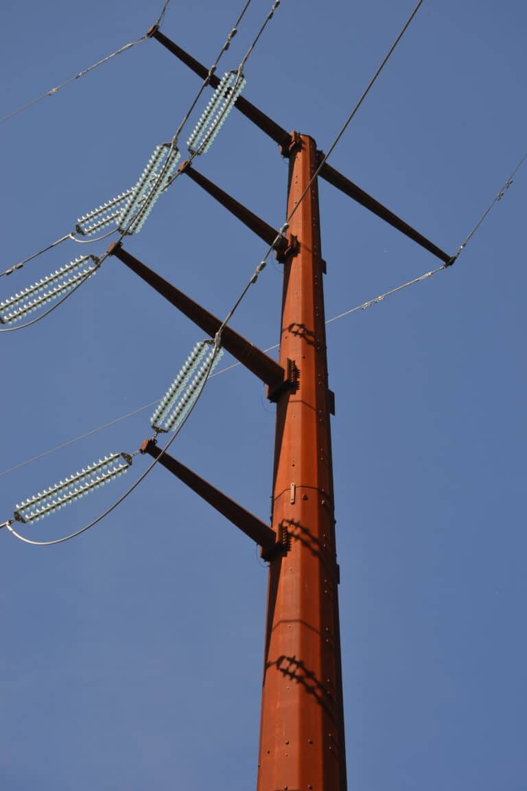 utility pole